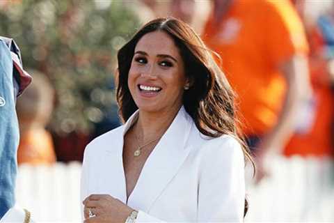 Meghan Markle 'secretly booking Pink Palace in Beverly Hills Hotel' as work continues on new podcast