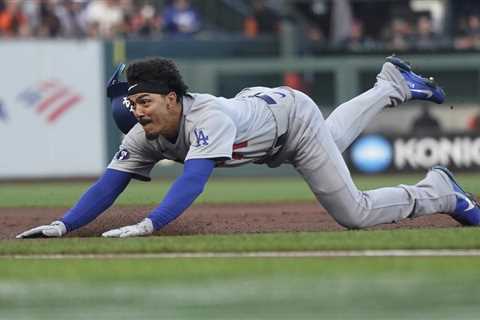 Dodgers beat Giants in Miguel Vargas' major league debut