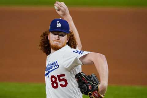 May rejoins Dodgers after Tommy John ended '21