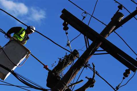 Thousands without power in LA after outages from storm