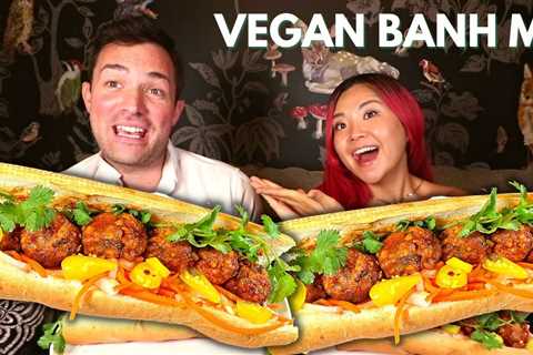 GIANT VEGAN BANH MI (Vietnamese Subs) MUKBANG! Munching Mondays   Ep.115