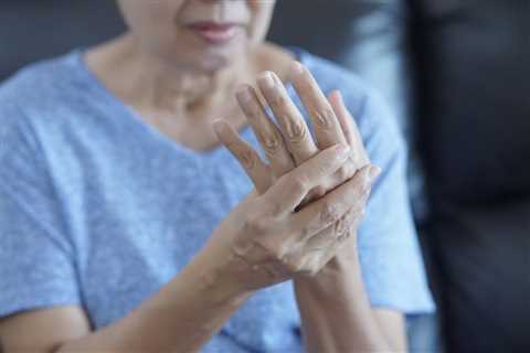 Managing Symptoms of Rheumatoid Arthritis With the Paleo Diet