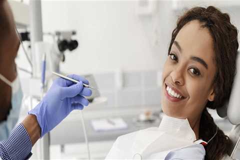 What is a cosmetic dentist vs orthodontist?