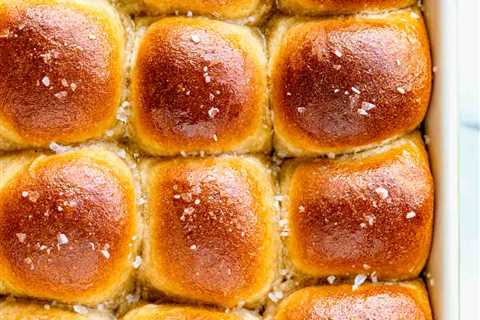 Whole Wheat Dinner Rolls