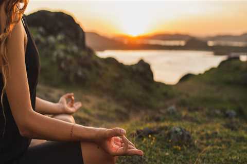 What Is Ujjayi Breath? Everything You Need to Know About Yoga’s Oceanic Breath