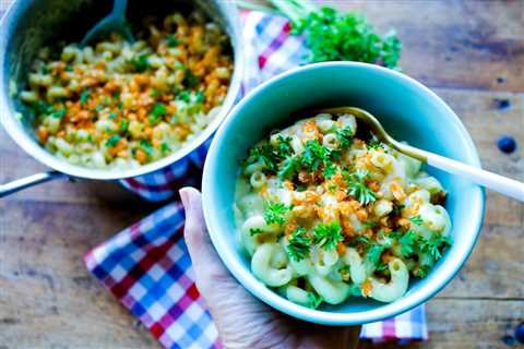 BEST One-Pot Vegan Mac and Cheese