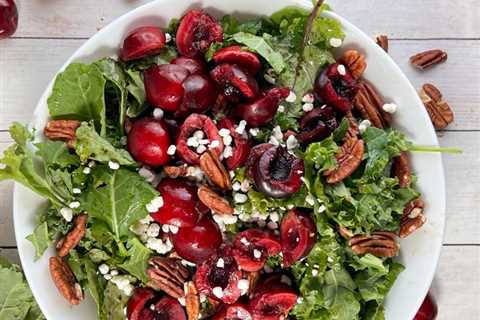 Cherry Pecan Salad with Goat Cheese and Balsamic Vinaigrette