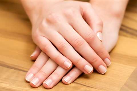 DIY Essential Oil Nail Strengthener Recipe