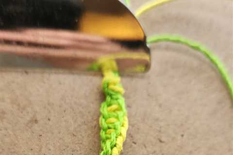 Making a New Double Spiral Hemp Bracelet!  https://t.co/YyPvi67SCQ…