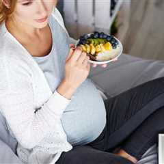 Cracking the Nut: Unveiling the Pecan's Benefits for Expecting Mothers - Super Foodish