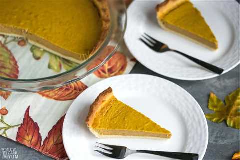 Keto Pumpkin Pie (Low-Carb & Gluten Free)