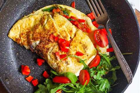 Low-Calorie Egg White Omelette