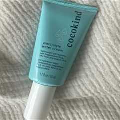 Unlocking the Secret to Hydrated Skin: My Review of the Cocokind Electrolyte Water Cream